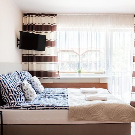 Pokoje Goscinne Raf-Tur - Sala Zabaw, Grill - Idealny Dla Rodzin Z Dziecmi Ostrowo  Bagian luar foto